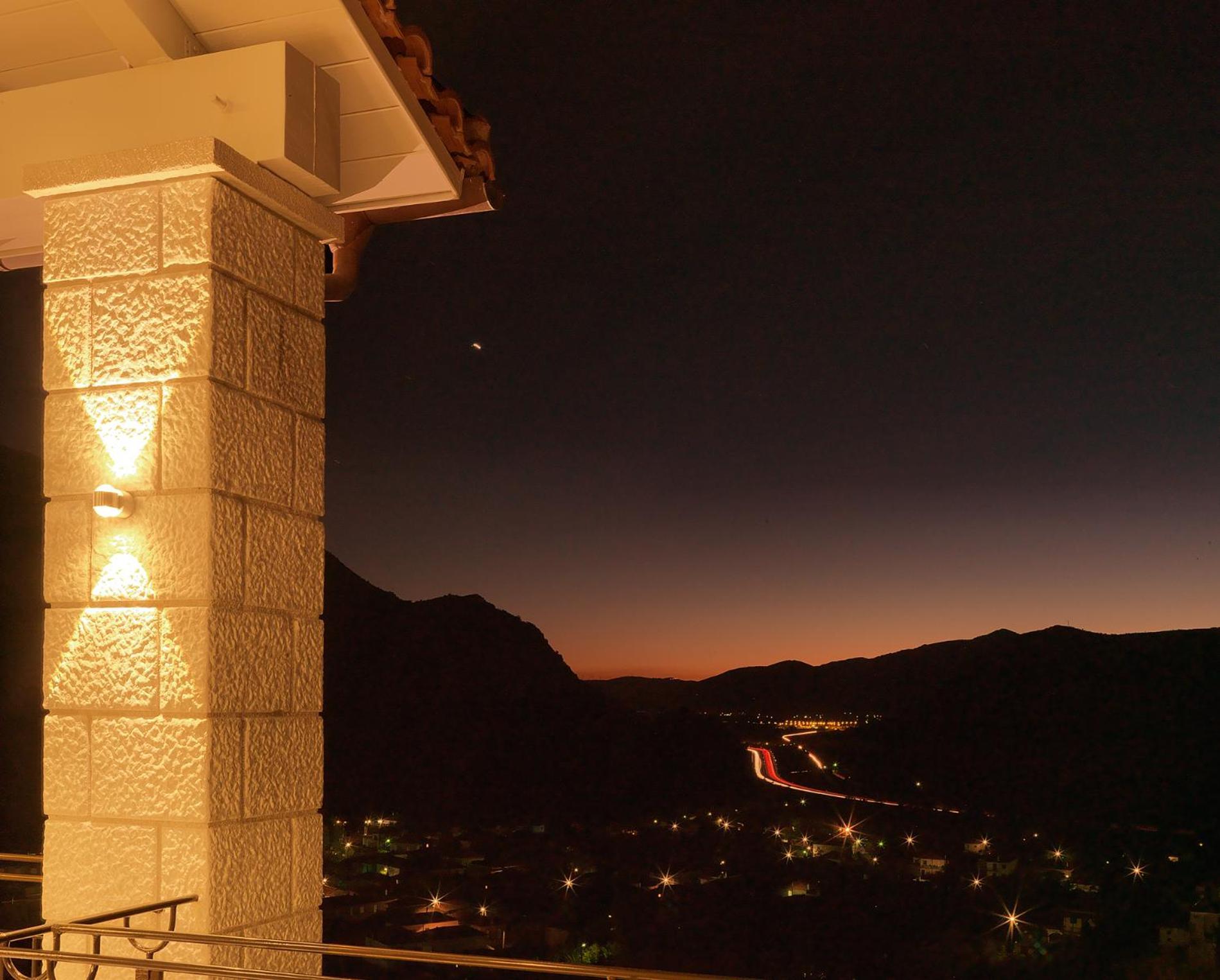 Nestani Hondos Classic Hotel & Spa מראה חיצוני תמונה