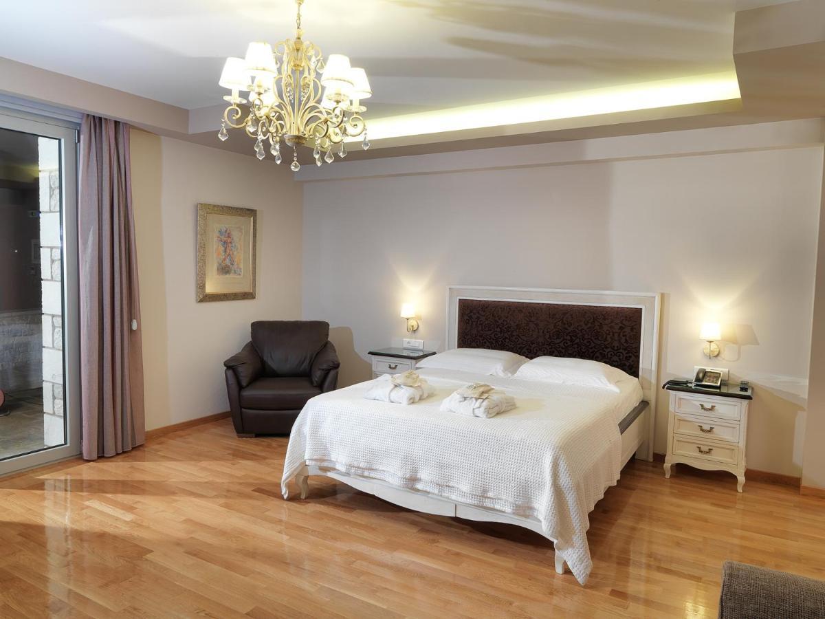 Nestani Hondos Classic Hotel & Spa מראה חיצוני תמונה